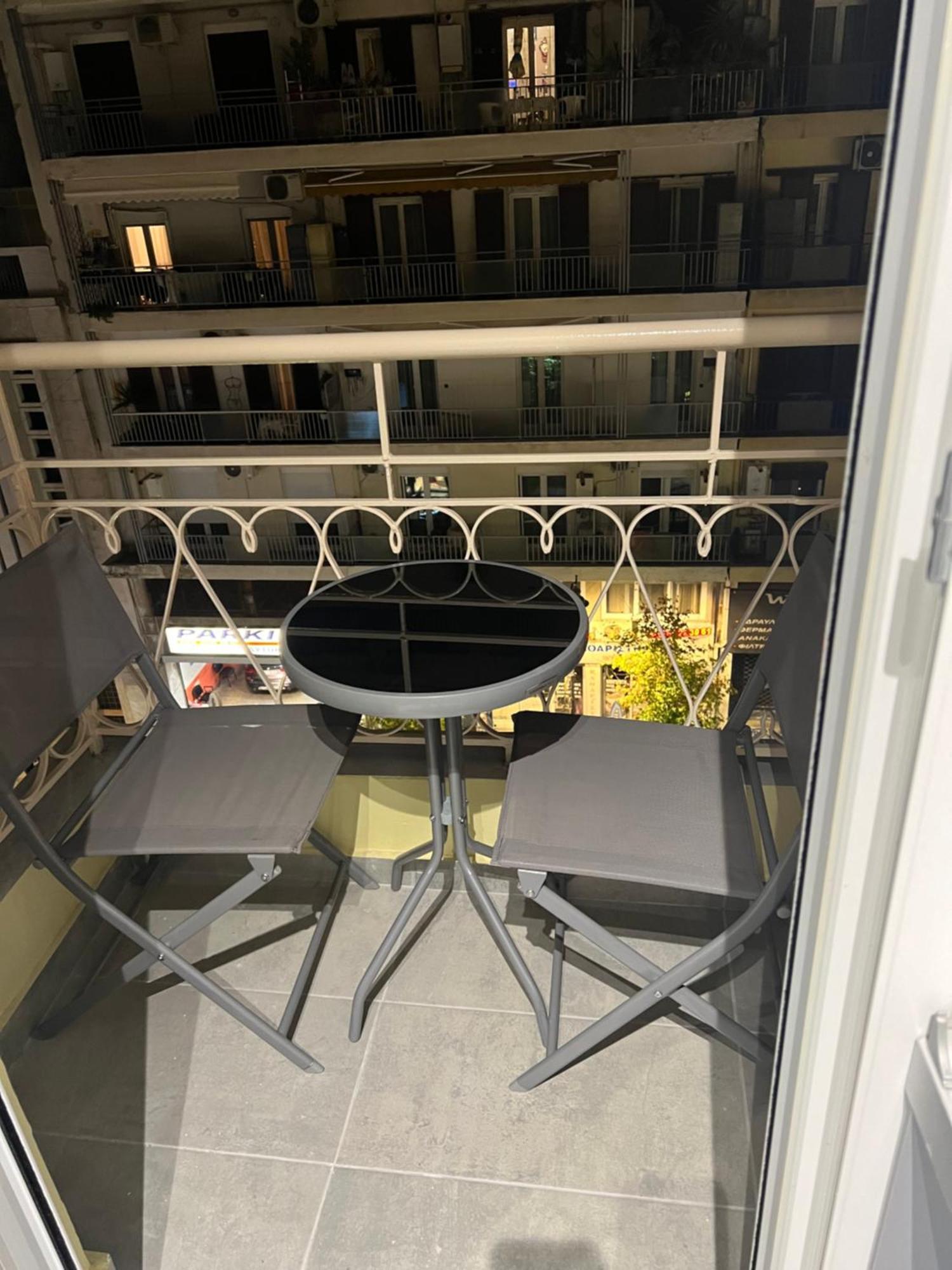 Km53 Luxury Apartments テッサロニキ エクステリア 写真