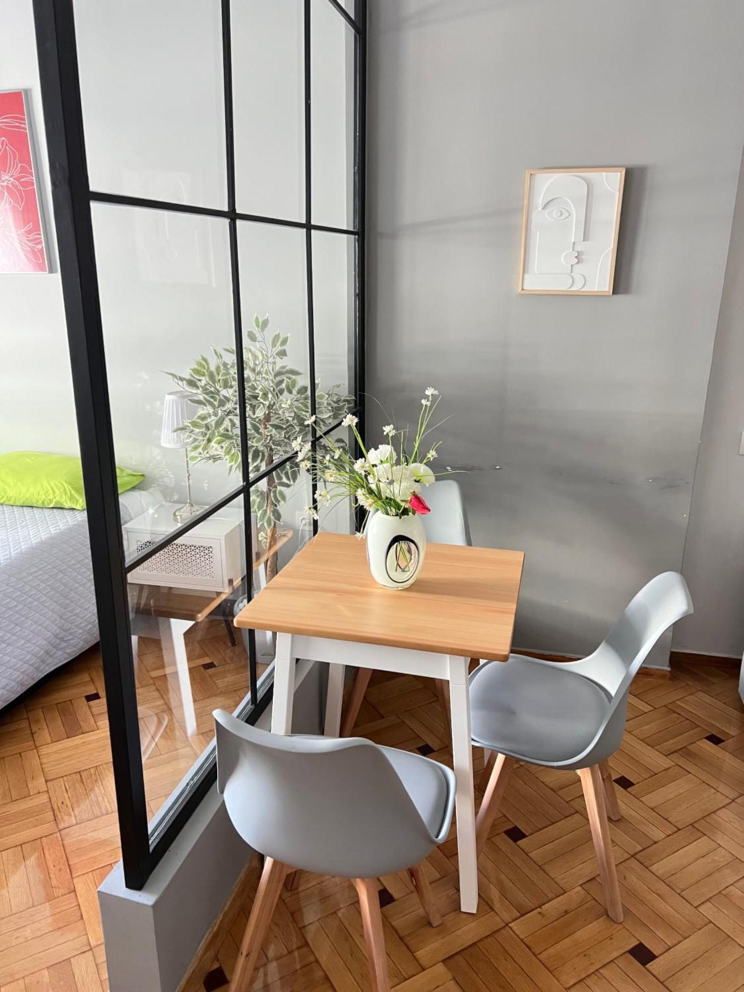 Km53 Luxury Apartments テッサロニキ エクステリア 写真